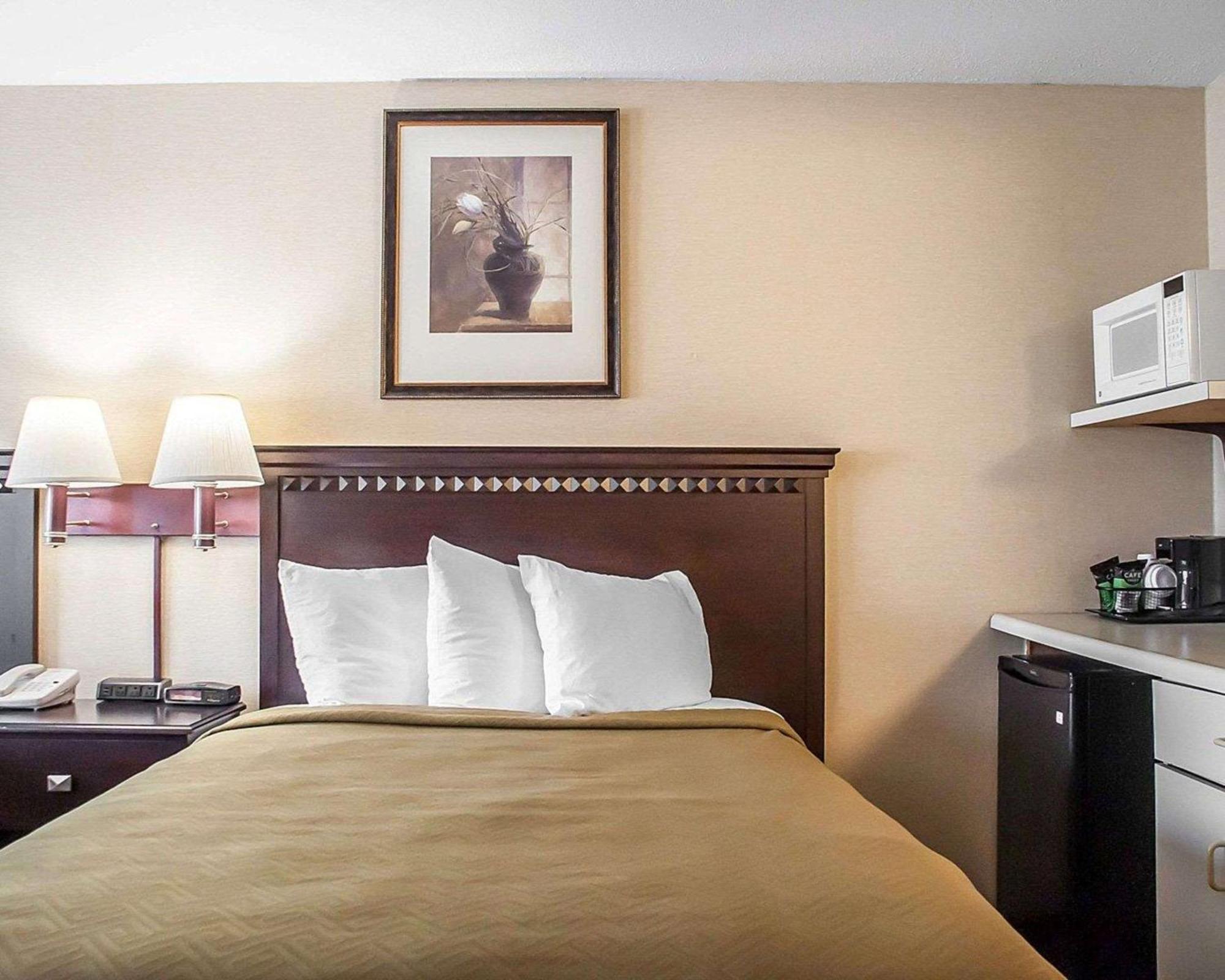 Econo Lodge Elmira-Corning Fisherville Dış mekan fotoğraf
