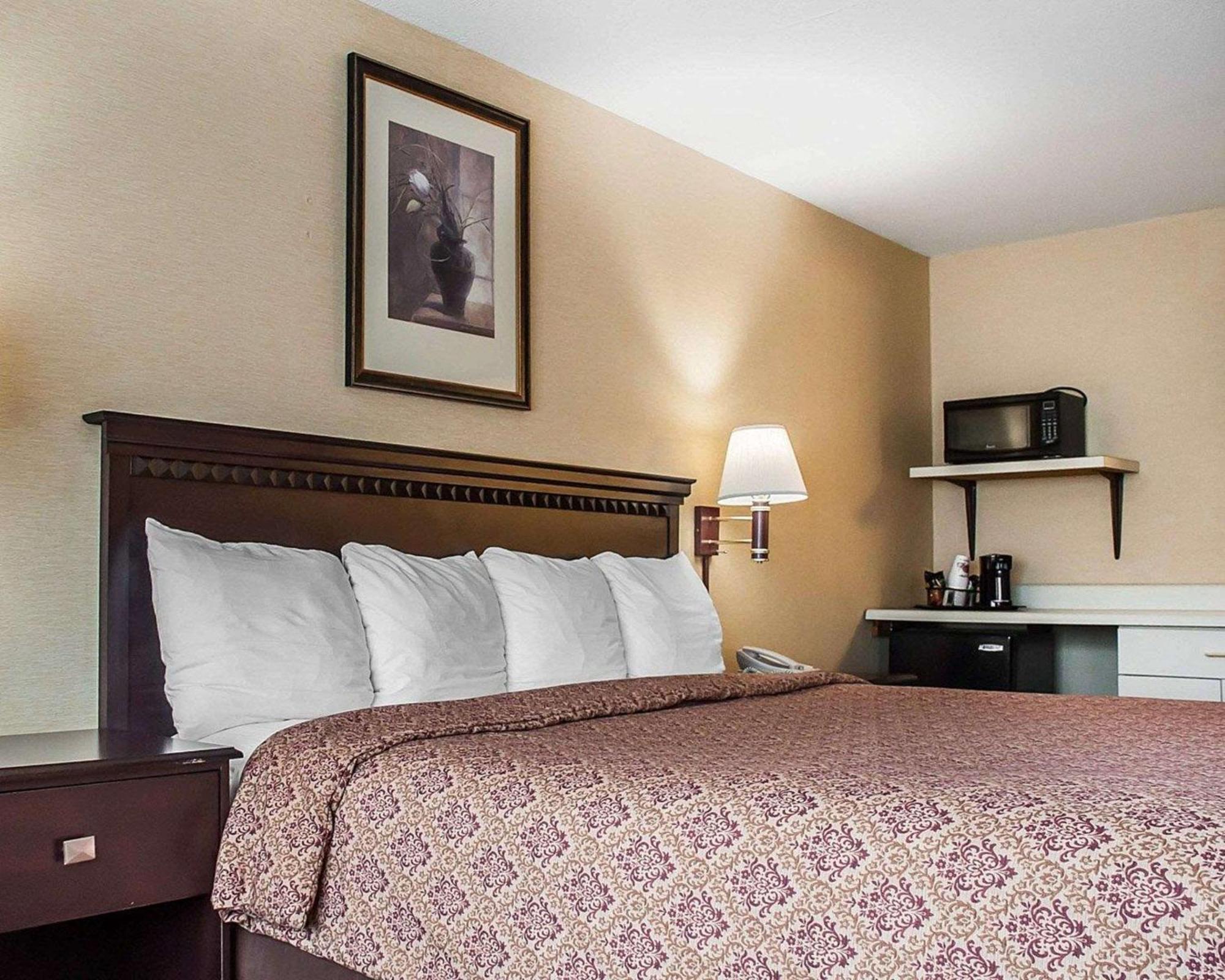 Econo Lodge Elmira-Corning Fisherville Dış mekan fotoğraf