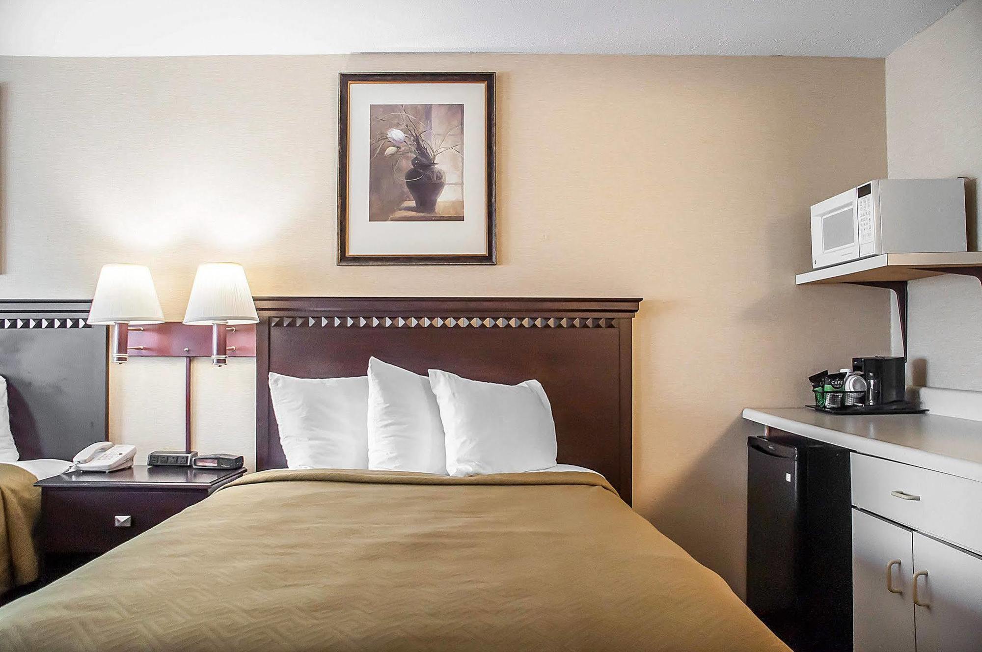Econo Lodge Elmira-Corning Fisherville Dış mekan fotoğraf